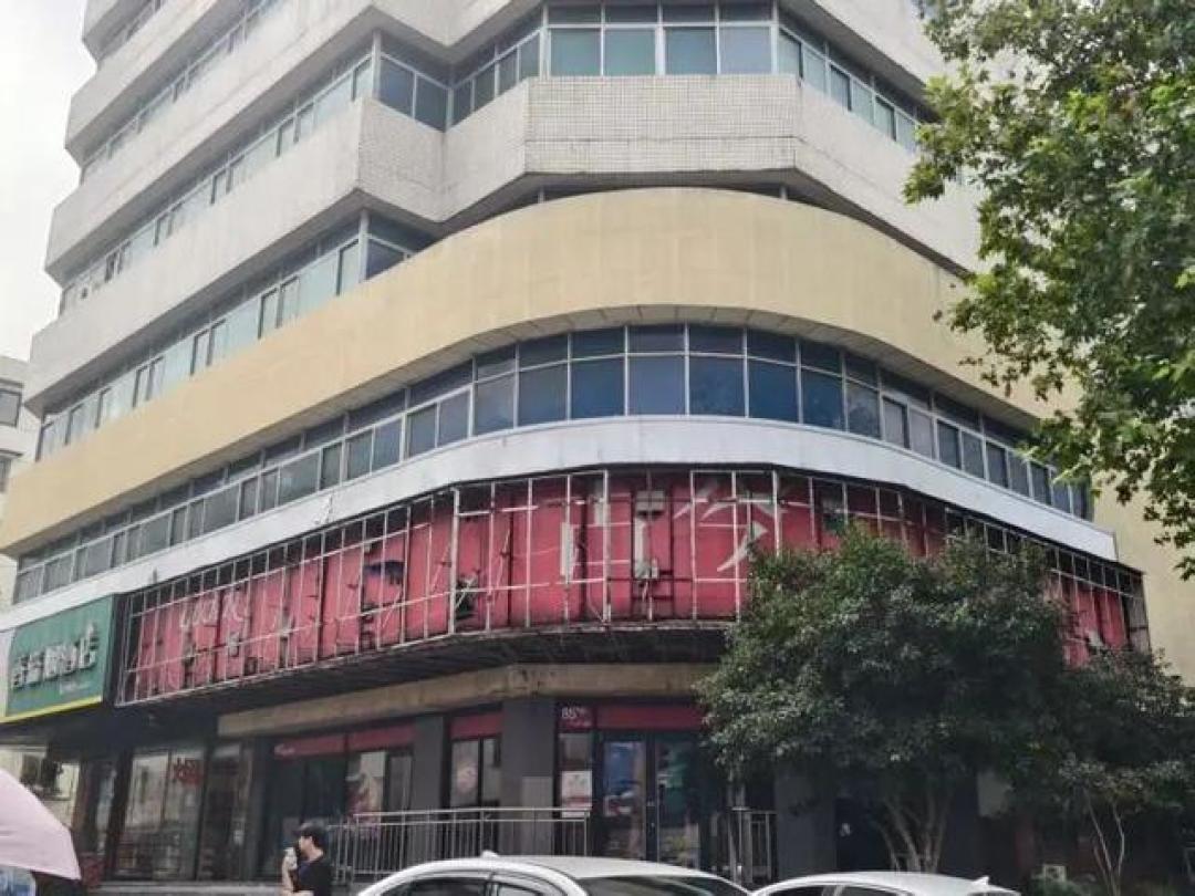 昔日排队王何以失守?拆解85度C闭店潮背后的烘焙红海暗战