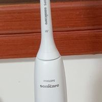 飞利浦钻石3系电动牙刷使用体验：微泡水流下的洁净革新