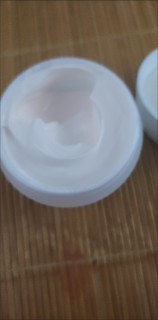 双十一必种草！Olay透亮润肤霜，养出素颜发光肌