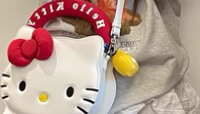萌到心巴上！TOUTOUHelloKitty 斜挎包核心亮点与双 11 选购攻略​