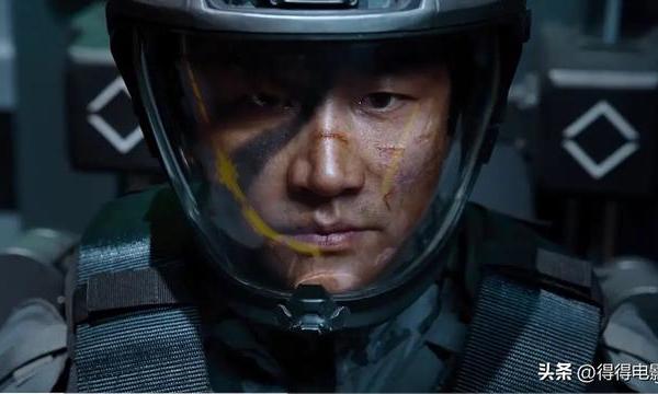 成本10亿亏9亿，《蛟龙行动》回炉重造又上映，电影也玩回锅肉？