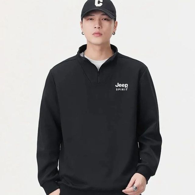 「一件顶两件」！这件可立可翻的半拉链卫衣，才是衣柜的百搭款