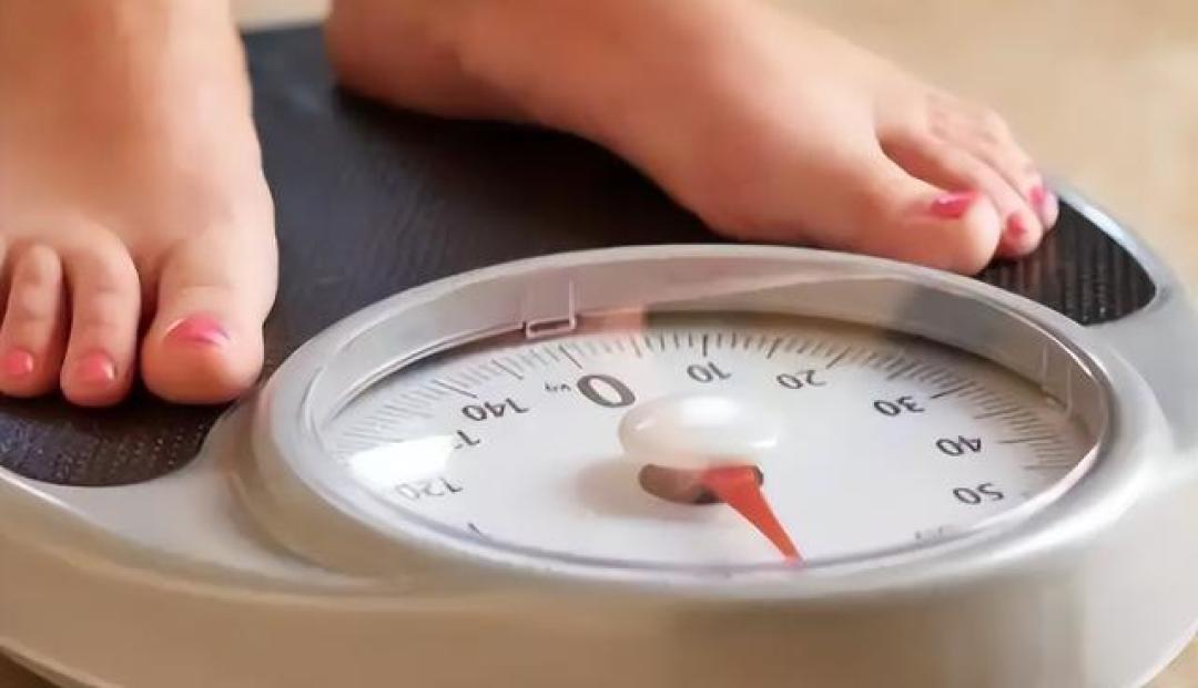 中年不发福科学攻略：饮食运动睡眠三维破解代谢密码