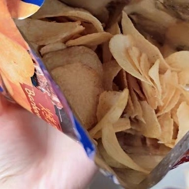 上好佳田园薯片适合囤货双十一送朋友