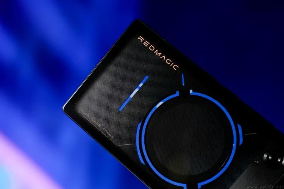 风水双冷、性能新巅峰:红魔游戏手机11 PRO+专项测试