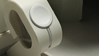 八块钱的苹果手表充电神器：颜值与实用都拉满