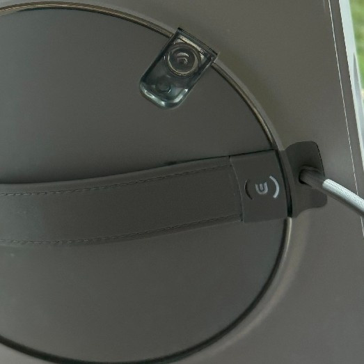 科沃斯W2S擦窗机器人测评！落地窗党可入，但这些坑要注意！