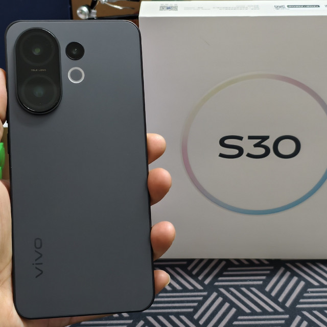 同价位拍照能力超强的手机，vivo S30入手体验分享