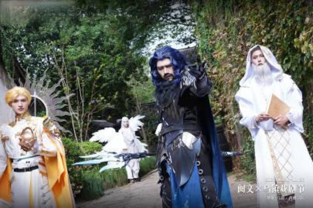 乌镇戏剧节：青石板路上的童话任意门在茶香与全息间流转