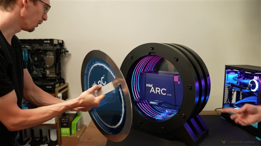 Intel Arc锐炫独立显卡3岁生日快乐!前途一片迷雾