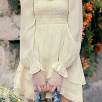 乐町收腰方领蛋糕裙设计亮点解析