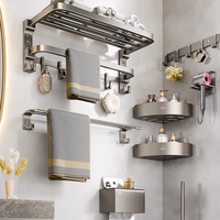 告别杂乱！潜水艇枪灰毛巾架：重新定义卫生间高端收纳美学