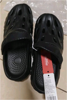 鞋底厚软舒适，适合短距离行走