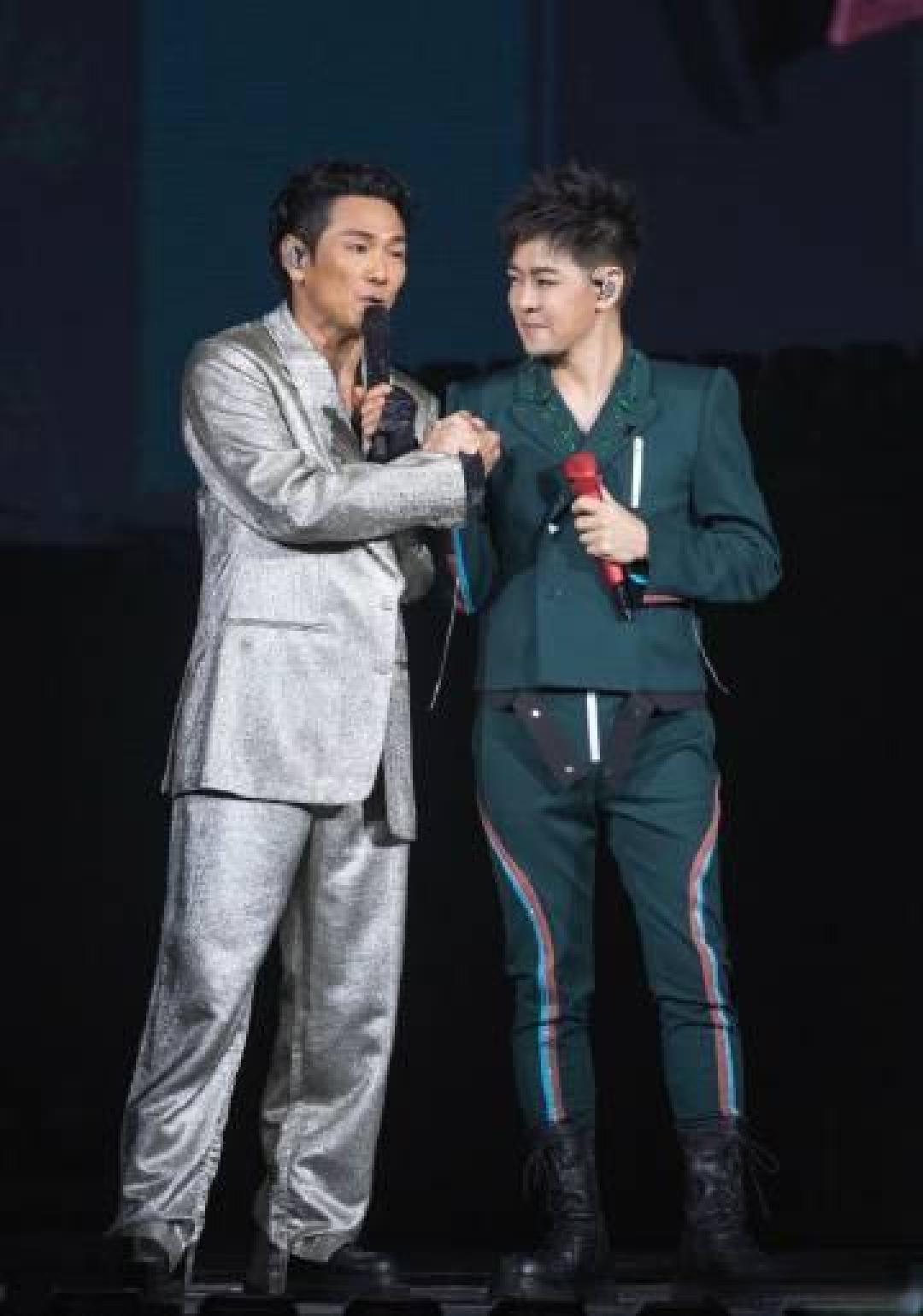 林志颖空降杜德伟出道40周年演唱会 30年兄弟合体重现92经典舞步