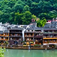 双 11 冬游！凤凰古城苗俗 + 住宿超值