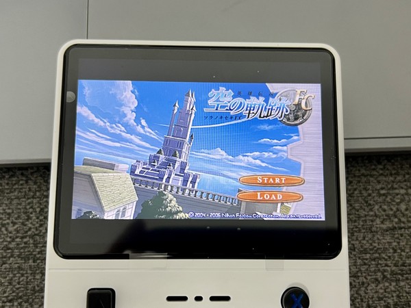 100元买了个开源掌机，能玩PSP、NDS，3万+游戏