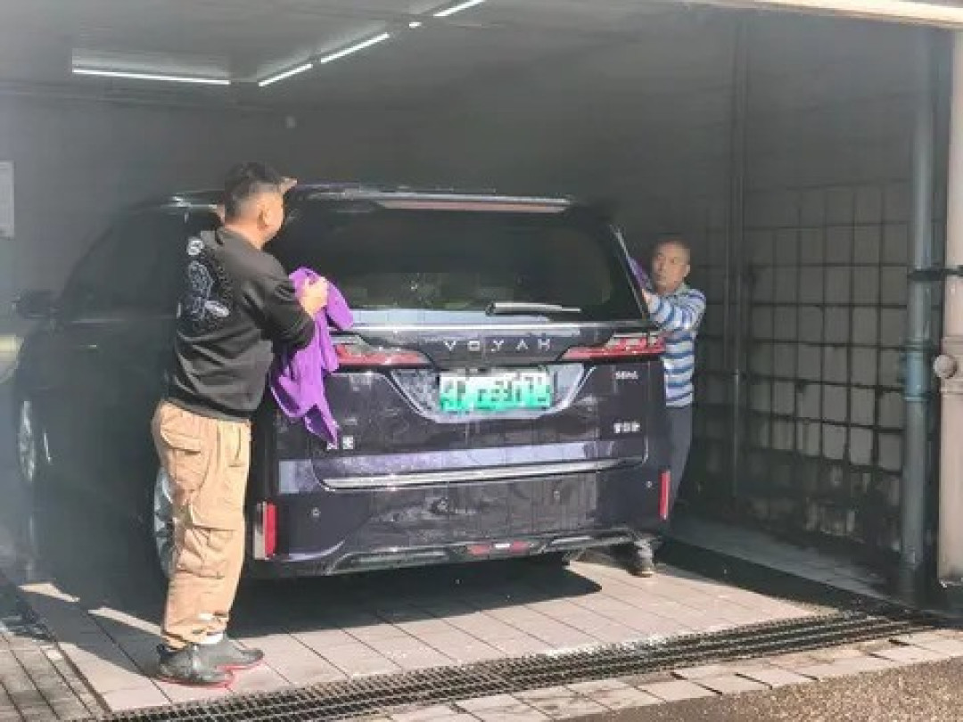 岚图梦想家22个月使用体验:超长续航PHEV的日常与进化