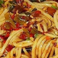 双11必囤美食清单：南昌拌粉，懒人速食界的酸辣王者