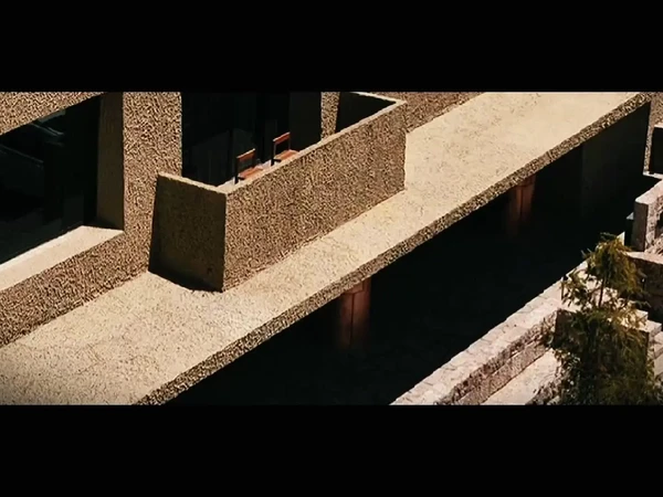 梅里雪山民宿的淋浴房有多绝？🏨在香格里拉匠庐·梅里雪山雾浓顶酒店住了三天，最惊喜的就是房间里的淋浴房！独立玻璃隔断，干湿分离做得超到位，洗完澡地面完全不积水。 
1️⃣视野绝佳：站在淋浴间就能看到远处