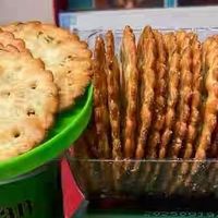 轻盈薄脆，回味麦香