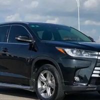 丰田“打响第一枪”，近5米大7座SUV，跌至17万，1公里4毛喝92油