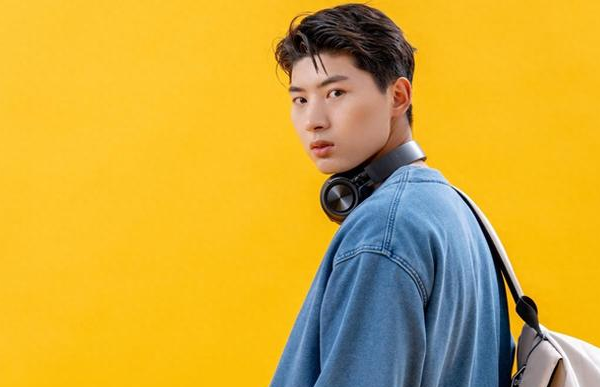 男人抗衰老的尽头——多做力量训练！6个动作在家练遍全身肌群