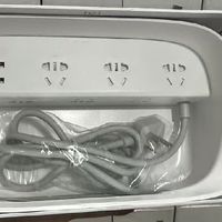 某讯最后一款智能排插TC1,6个五孔插座,4个USB接口,支持QC3.0