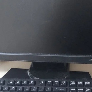 飞利浦有线键鼠套装：防溅洒设计
