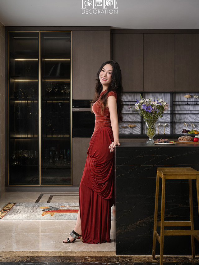 欧派×家居廊｜霍思燕把爱的故事定制在家里今天带大家云逛霍思燕杜江夫妇充满异域风情的家！😍摩洛哥元素碰撞现代设计，实用又不失温度，派派忍不住来为你分享几个心动角落~1️⃣ 【情感C位：开放式厨房】 🍚一