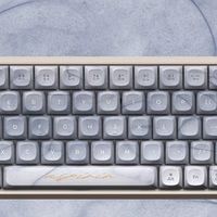 三模无线键盘，适合女生使用吗？