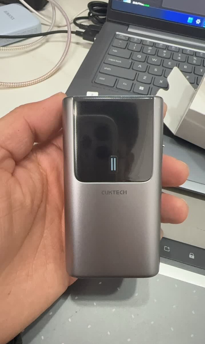 酷态科移动电源