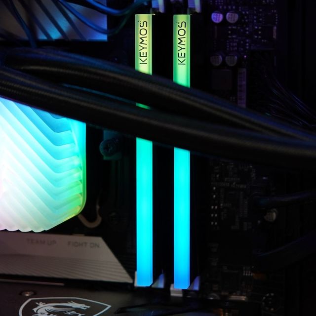 光效出众，直冲7600MHz——科摩思赤霄白帝6400MHz CL28 DDR5内存