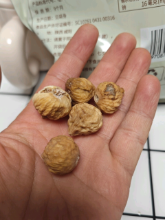 西域美农无花果干：健康零食之选