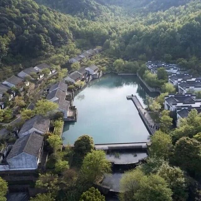 1099元【绍兴兰亭璞燊酒店】宛委阁1晚+双早+欢迎水果1份+儿童乐园+旅拍体验+八段锦课程体验+古建讲析体验+迷你吧欢迎软饮等