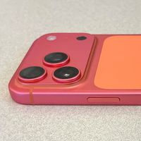 你终于醒啦！外媒称苹果已着手调查iPhone 17 Pro褪色问题
