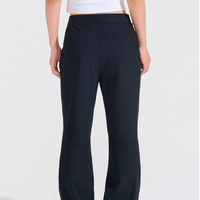 谁懂啊！这条户外裤把「保暖 + 显瘦」焊在身上了❄️