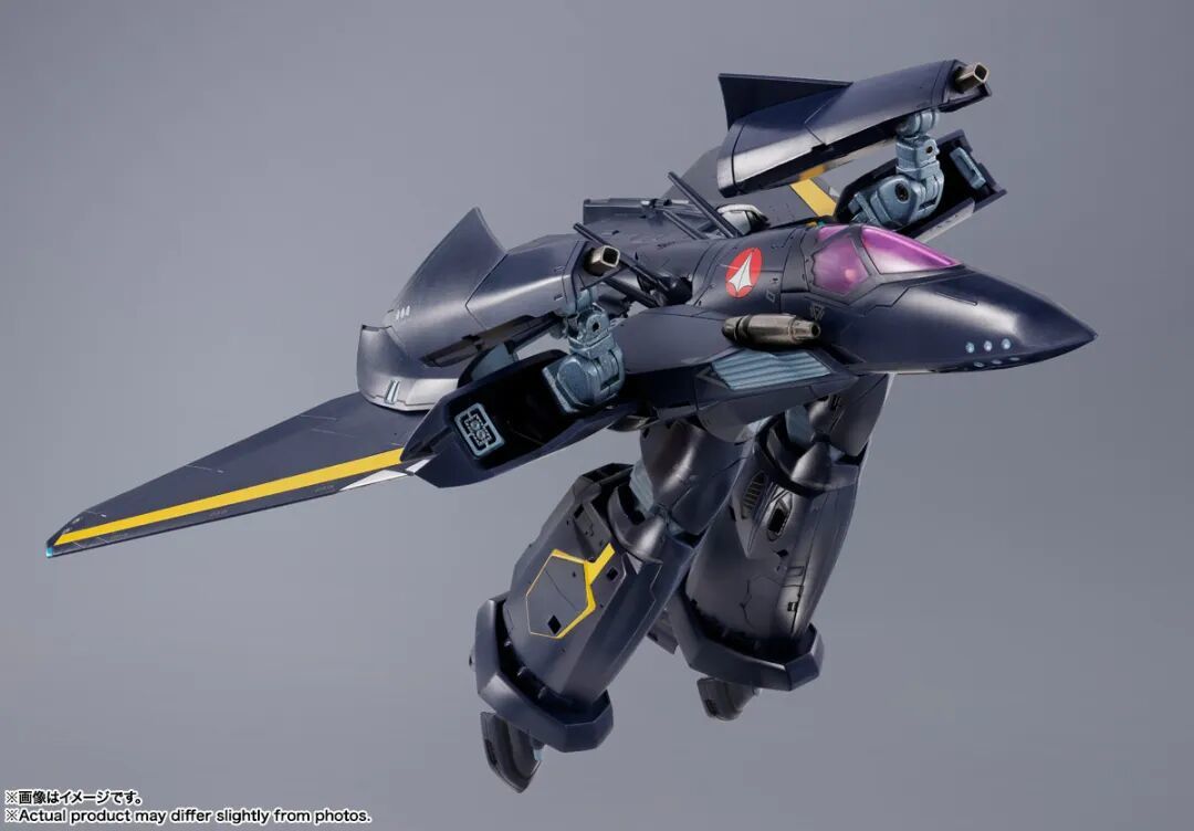 超时空要塞新品! DX 超合金 VF-17S NIGHTMARE STEALTHVALKYRIE