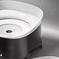 POPOCOLA悬浮狗狗喝水碗，让狗子喝水告别“湿身”尴尬！