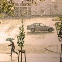 徒步登山最基础的装备是什么？双十一公认佩戴舒适运动耳机种草