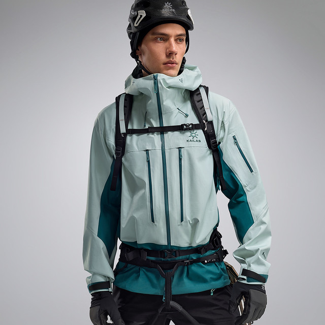 2025双十一冲锋衣选购：什么品牌冲锋衣好？高性价比冲锋衣推荐