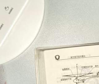 书客 SKY 护眼台灯：把 “自然光” 搬上桌，实测是否真舒服？