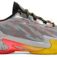 安德玛库里7：轻量化设计与颜值兼备