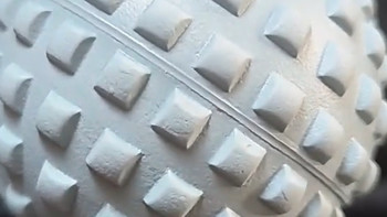 李宁足底筋膜球：跑步后的放松好搭档