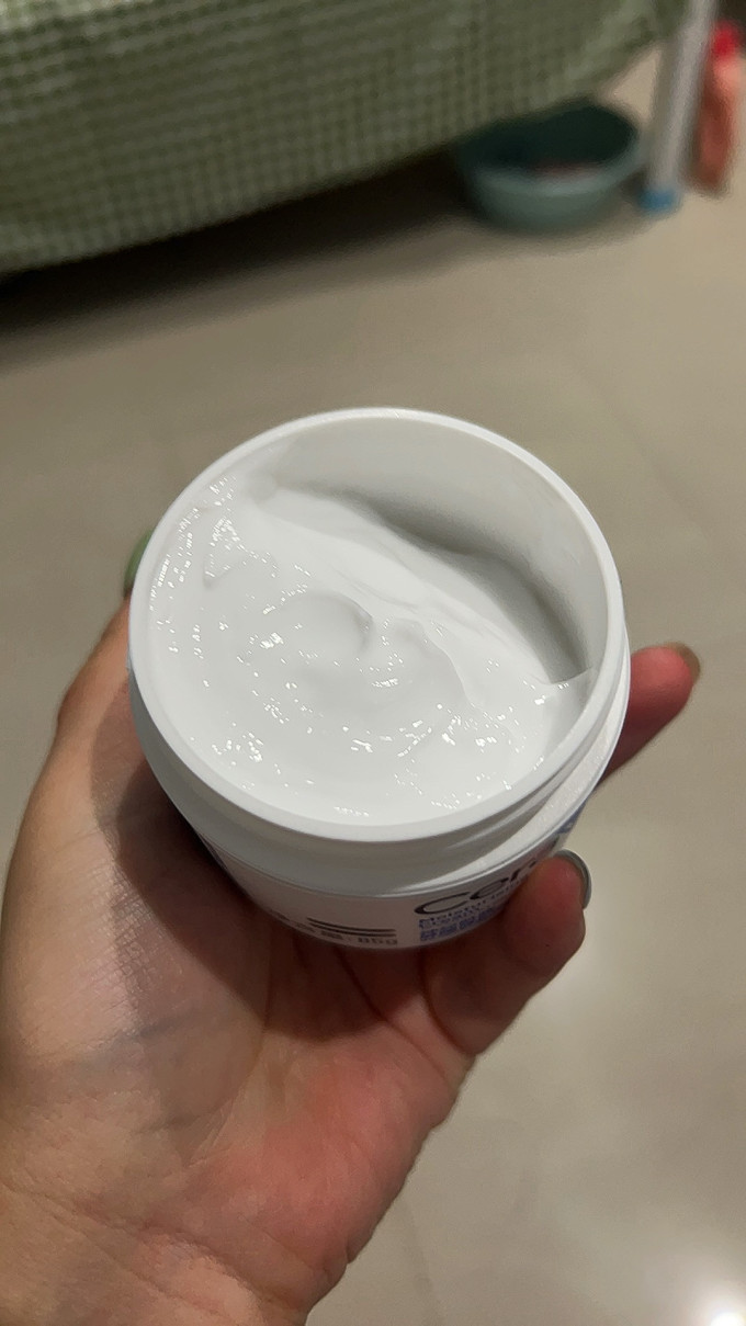 适乐肤身体乳液