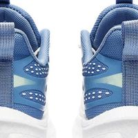 天伦天跑步鞋：缓震与透气性分析