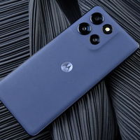 摩托罗拉放下“身段”,7000mAh+LCD护眼屏+4年质保,跌至1249元