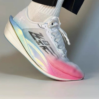 上脚乔丹飞影PB5秋冬版：全马破3靠它！