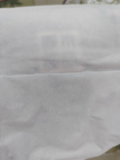 清风金装抽纸：把“纸界软黄金”囤满家，再也不怕“擦嘴掉渣”！
