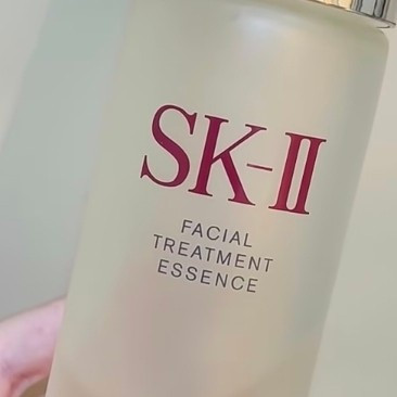 熬夜爆痘？这款精华帮你恢复