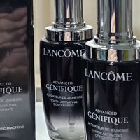 小黑瓶精华，肤感清爽不黏腻